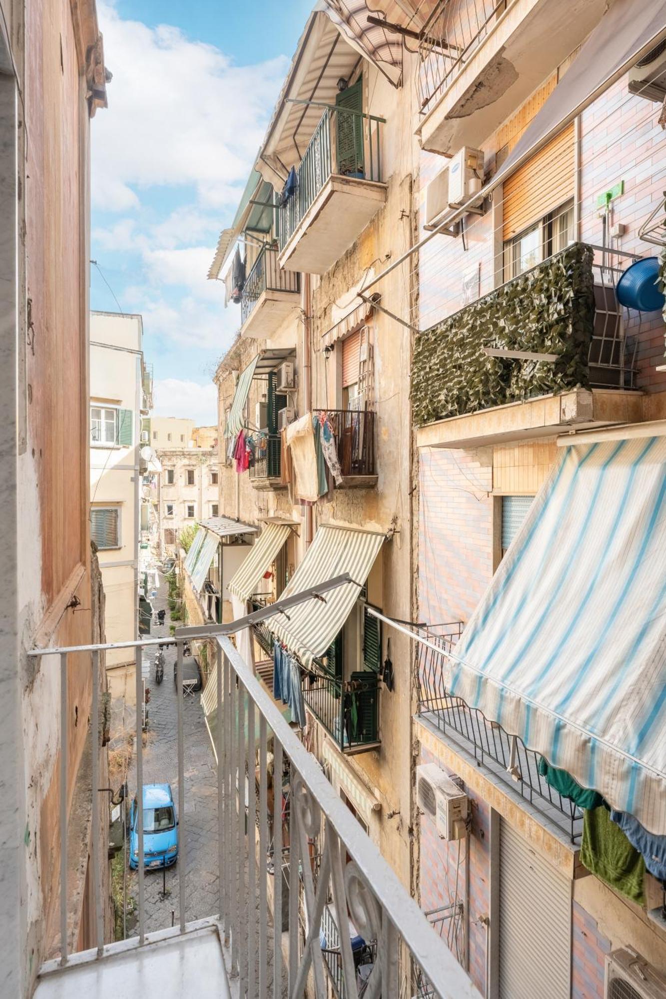 The Idyll Boutique Apartment - Suite In Napoli'S Spanish Quarters Ngoại thất bức ảnh