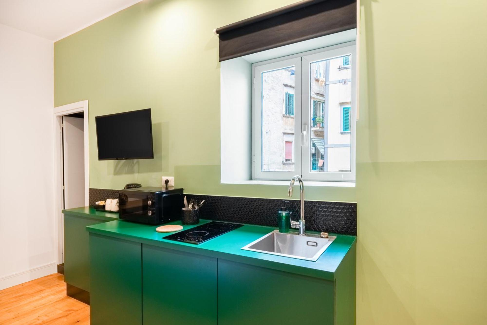 The Idyll Boutique Apartment - Suite In Napoli'S Spanish Quarters Ngoại thất bức ảnh